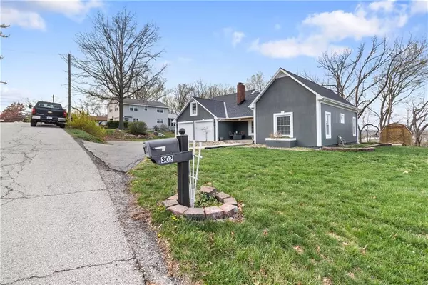 Smithville, MO 64089,302 W Summit ST