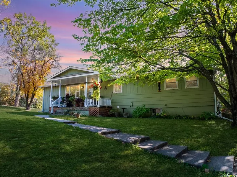 113 Mallard RD, Gallatin, MO 64640