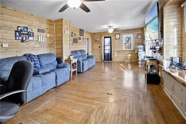 Brookfield, MO 64628,1301 N Main ST