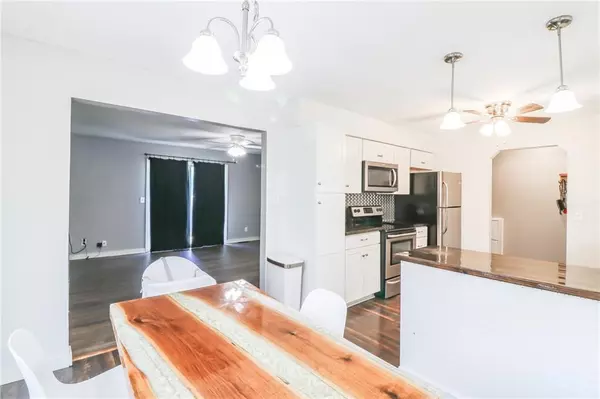 Warrensburg, MO 64093,308 Acorn PL