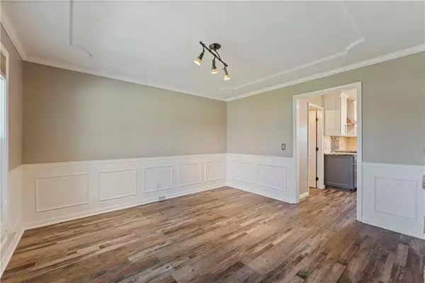 Holt, MO 64048,7171 SE Timberlake DR