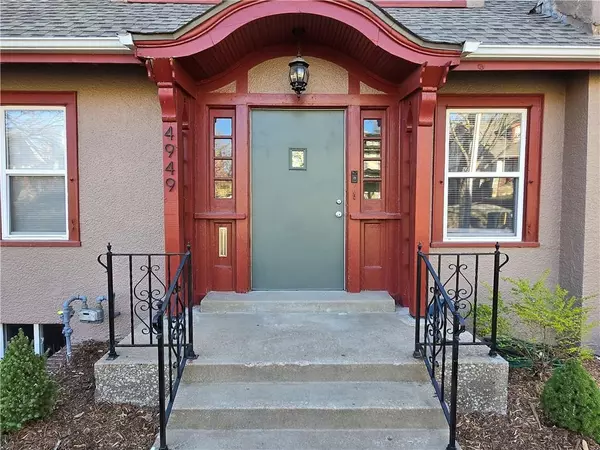 Kansas City, MO 64110,4949 Tracy AVE