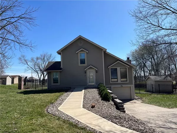 Kansas City, MO 64119,4111 NE 80 TER