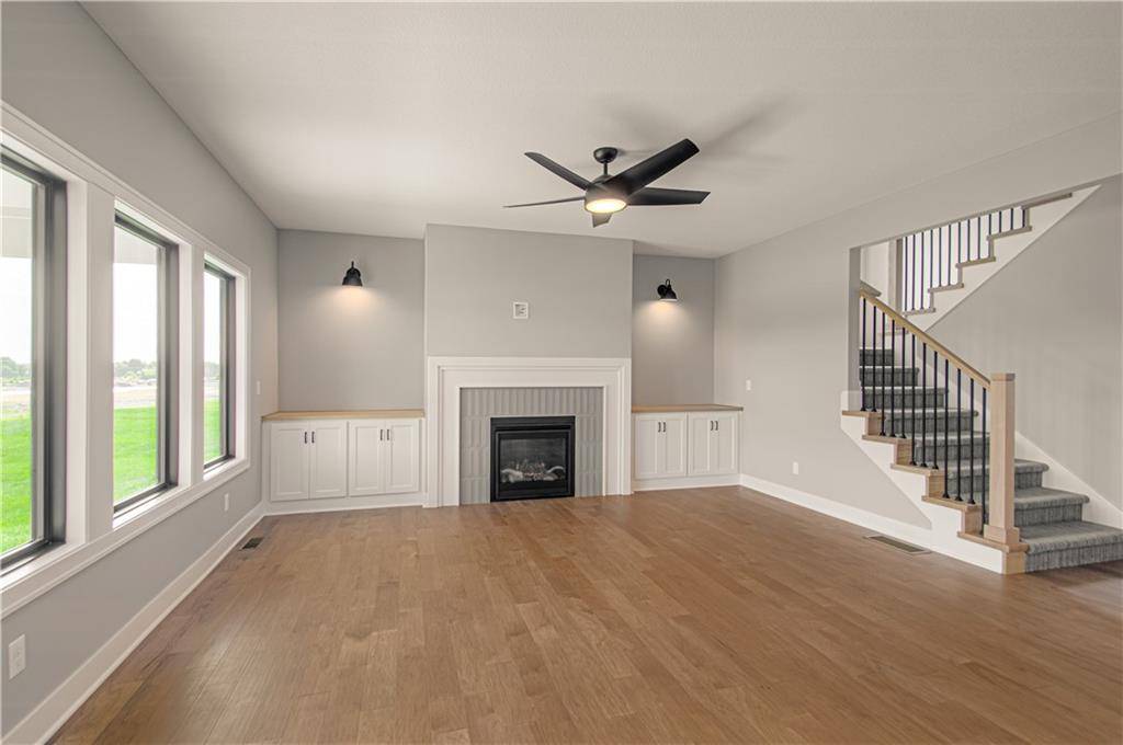 Kearney, MO 64060,2323 Fishing LN