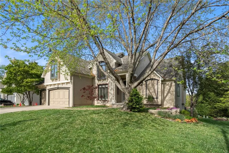 14317 Outlook ST, Overland Park, KS 66223