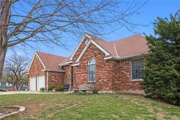 Atchison, KS 66002,1704 Jayhawk DR