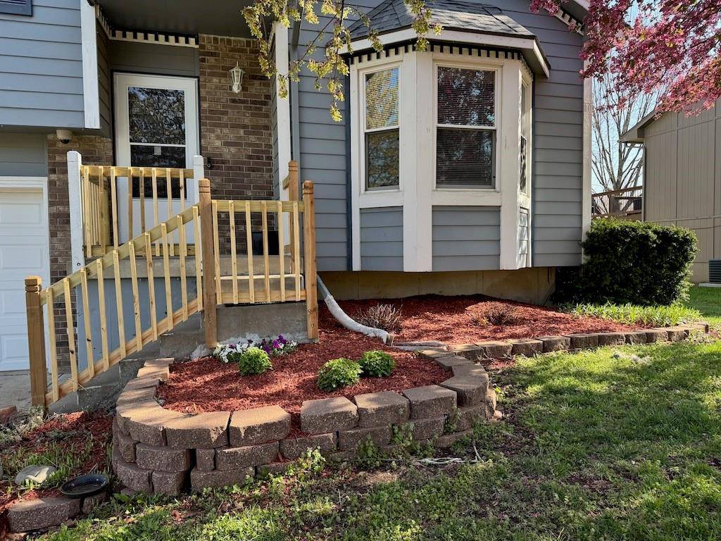 Raymore, MO 64083,114 W Calico DR