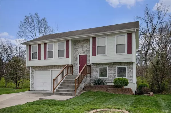 Kansas City, MO 64152,8115 NW 77 CT