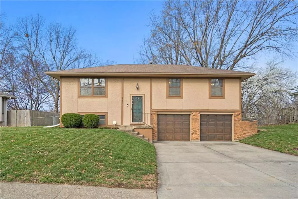 Lee's Summit, MO 64063,416 SE LANA ST