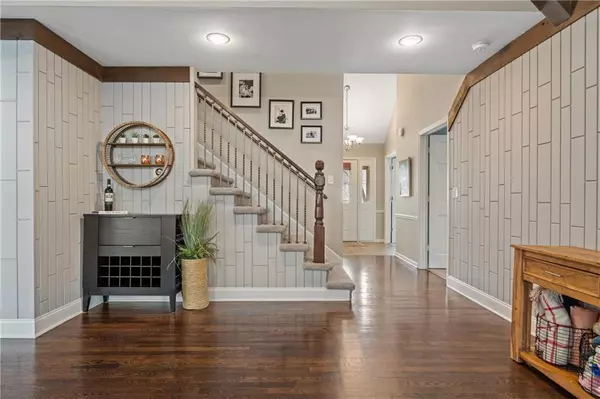 Lenexa, KS 66215,8517 Bradshaw ST