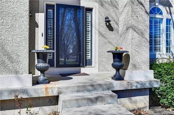 Overland Park, KS 66221,14904 Carter RD