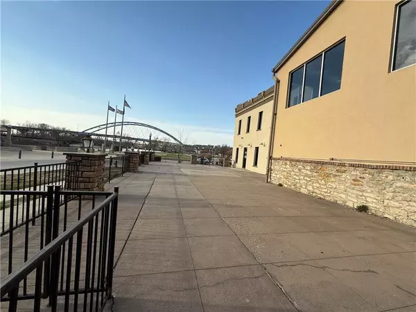 Atchison, KS 66002,101 Commercial ST