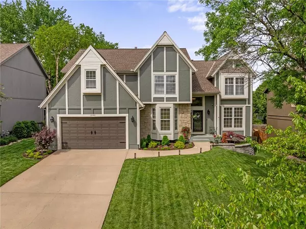 13143 Kessler ST, Overland Park, KS 66213