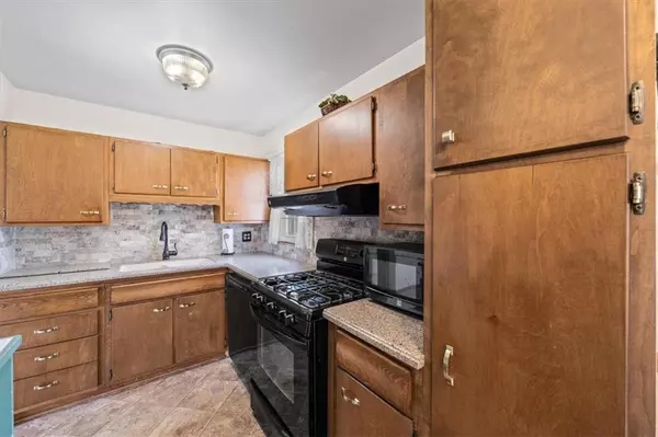 Kansas City, MO 64117,5327 NE 43rd TER