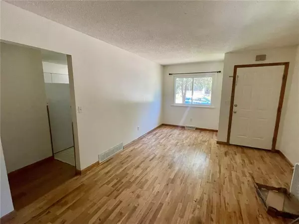 Warrensburg, MO 64093,112 W Russell AVE