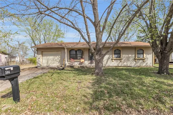 504 N Ash ST, Garnett, KS 66032