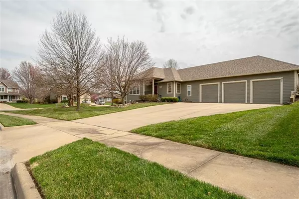Baldwin City, KS 66006,907 Jasara CIR