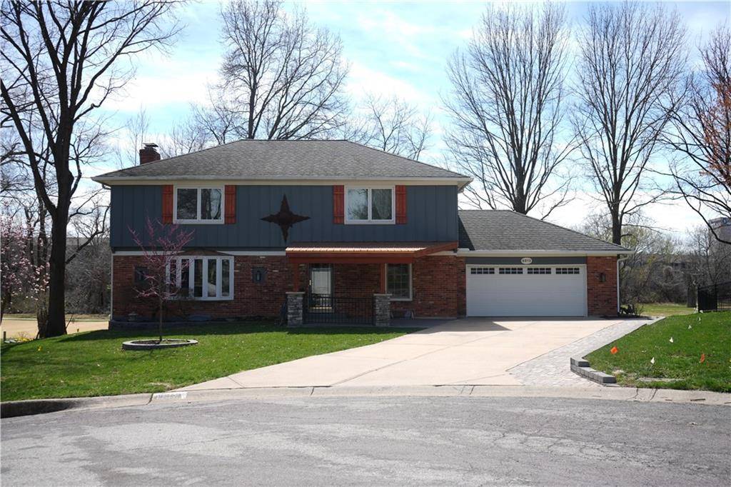 8813 W 106th CIR, Overland Park, KS 66212