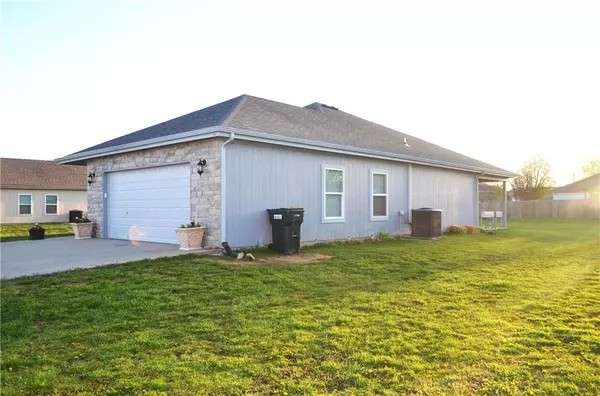 Archie, MO 64725,518 S Wilson ST