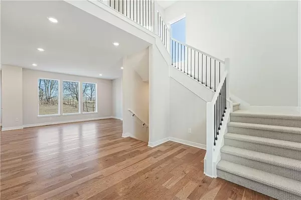 Raymore, MO 64083,503 Woodview DR