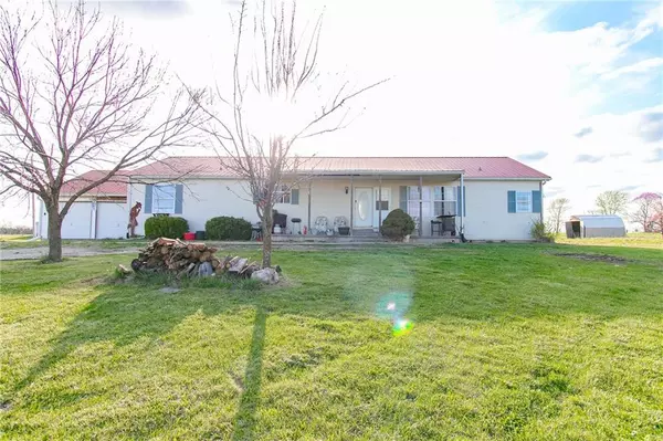 158 NW 1401st RD, Holden, MO 64040