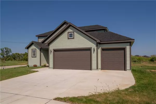 Basehor, KS 66007,935 168th TER