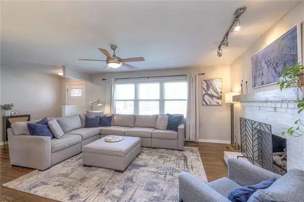 Overland Park, KS 66212,8343 Broadmoor ST