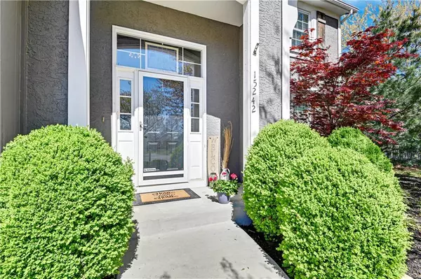 Overland Park, KS 66223,15242 Lowell AVE