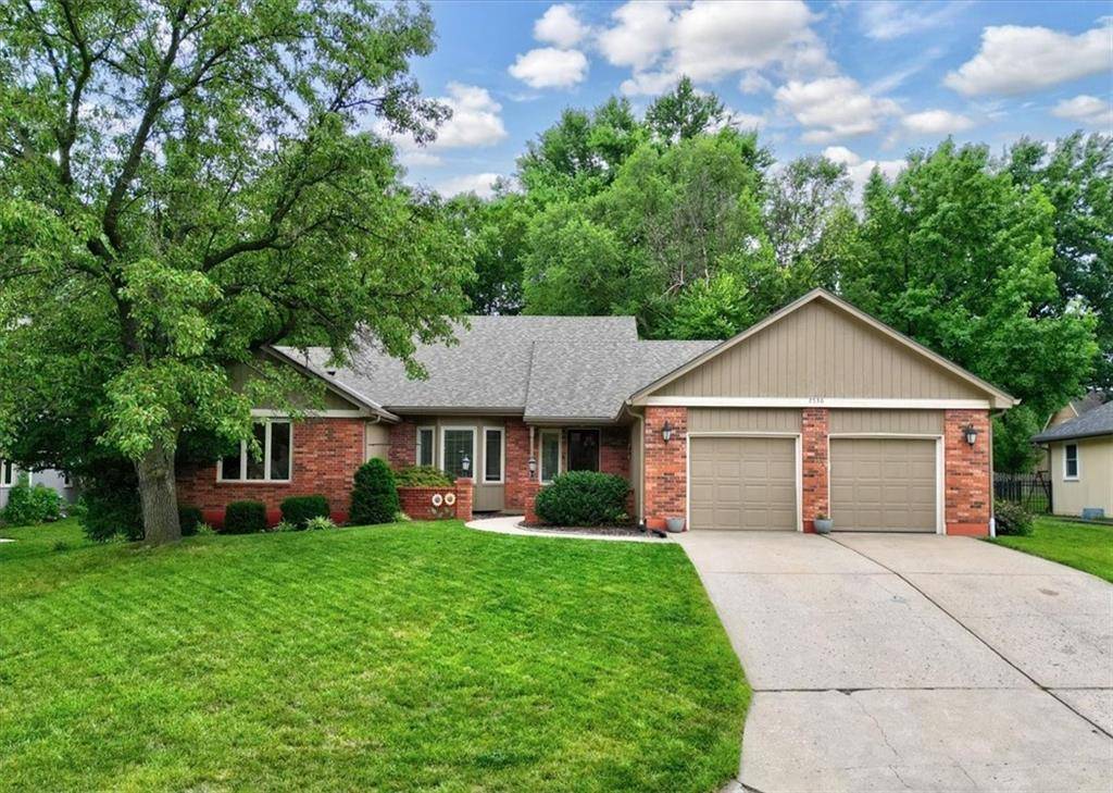 2536 NW Bent Tree CIR, Lee's Summit, MO 64081