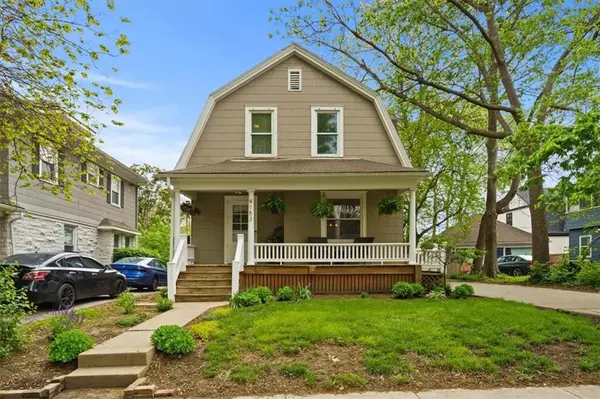 4153 McGee ST, Kansas City, MO 64111