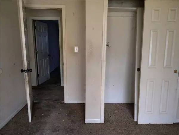 Independence, MO 64050,1909 S Ellison WAY