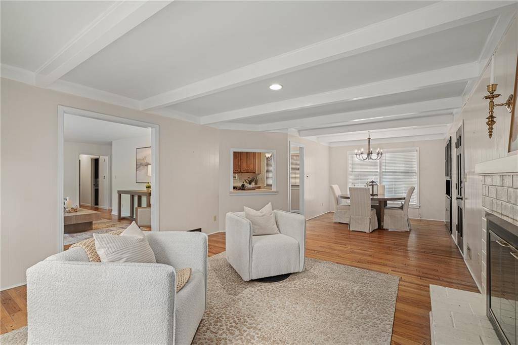 Leawood, KS 66206,3520 W 93rd ST