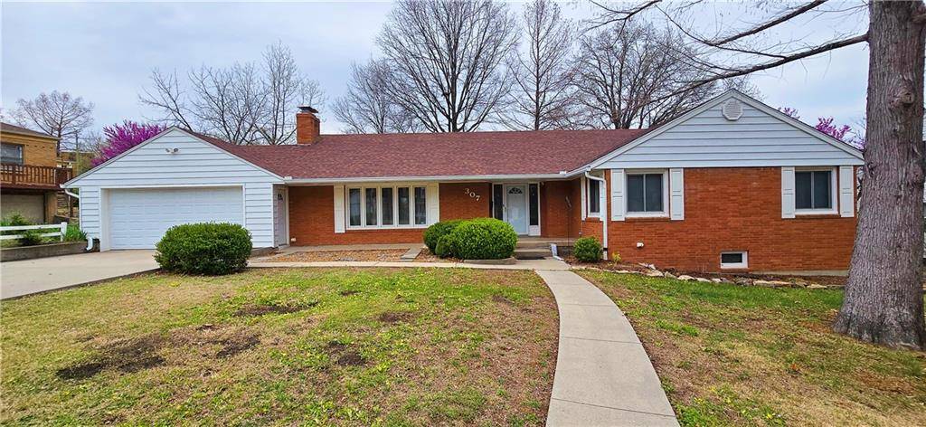Fort Scott, KS 66701,307 Sunset DR