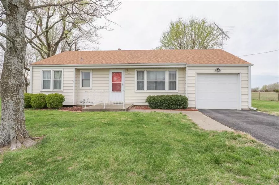 400 N Clay ST, Holden, MO 64040