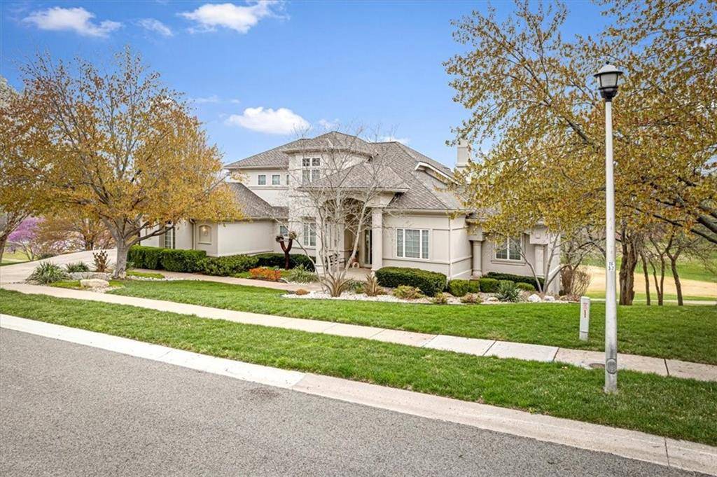Lenexa, KS 66220,9439 Vista DR