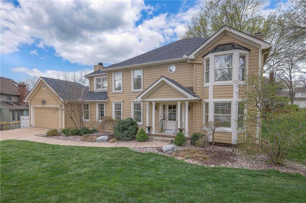 Leawood, KS 66209,12502 Granada LN