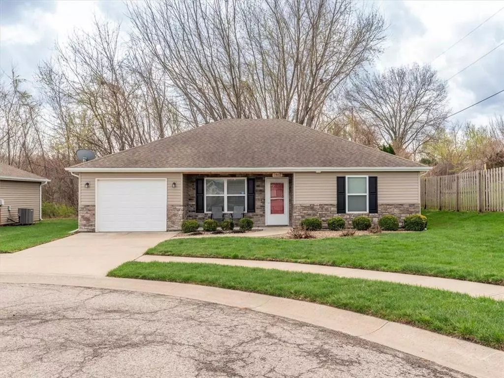St Joseph, MO 64506,1902 Firefly CT