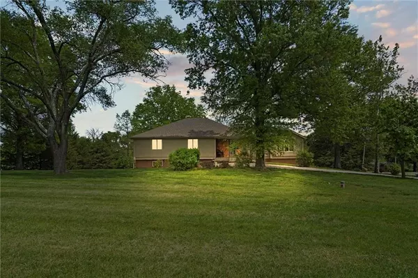 Tonganoxie, KS 66086,19864 211th ST
