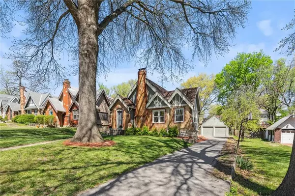 Kansas City, MO 64131,1304 E 76th ST