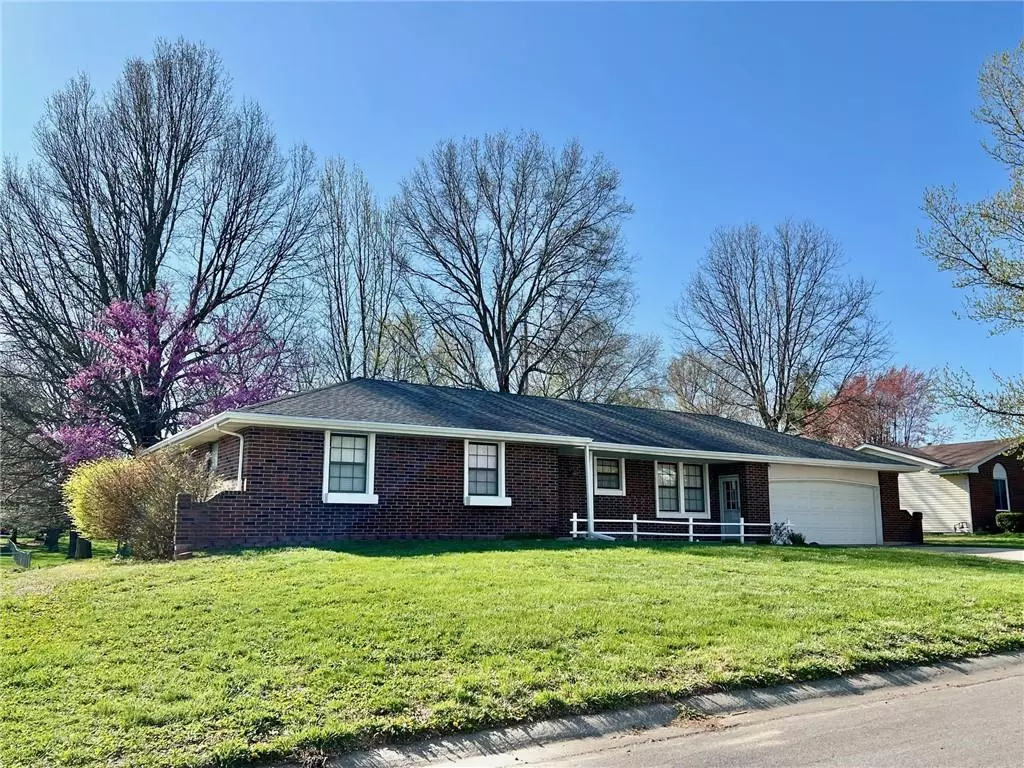 Odessa, MO 64076,803 S Russell ST