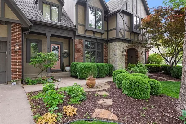 Overland Park, KS 66221,13908 Eby ST