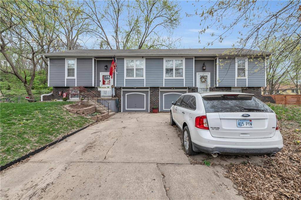Parkville, MO 64152,5824 NW Walnut CT