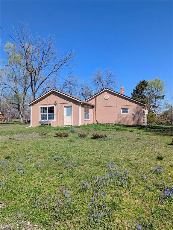 11022 NE County Road 3003 RD, Adrian, MO 64720