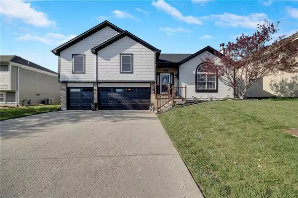 Grain Valley, MO 64029,1110 NW Sawgrass DR