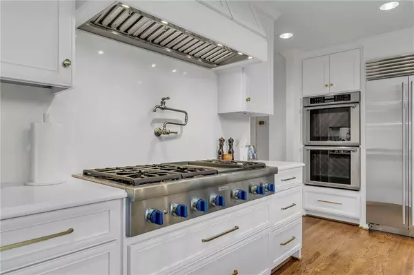 Kansas City, MO 64113,1205 W 66th TER