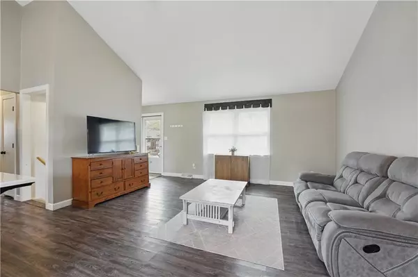 Buckner, MO 64016,406 Allen ST