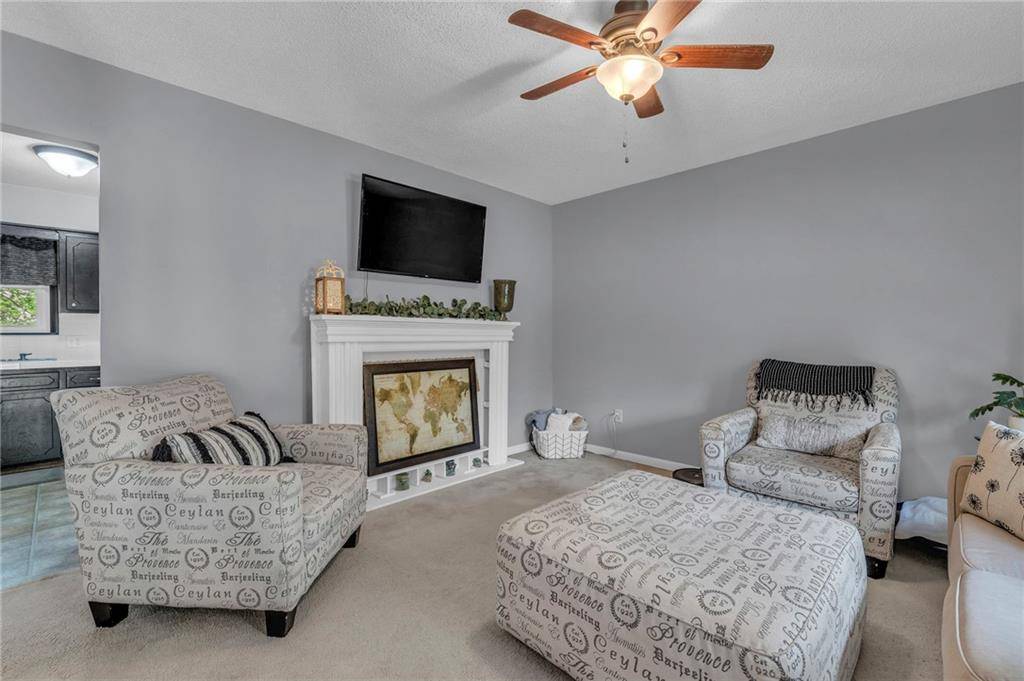 Gardner, KS 66030,514 S Oak ST