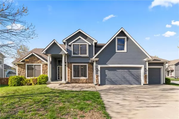 8110 NE 72nd TER, Kansas City, MO 64158