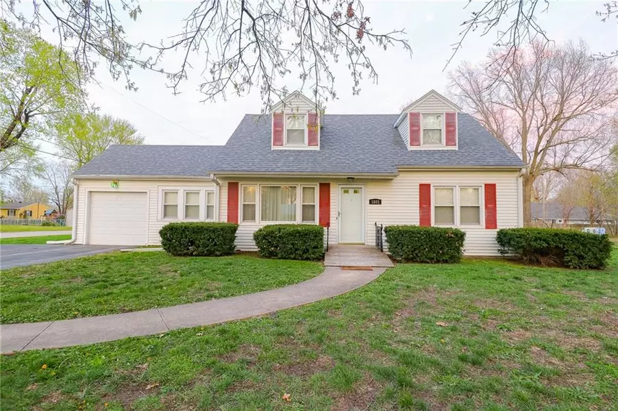 1601 S Market ST, Holden, MO 64040