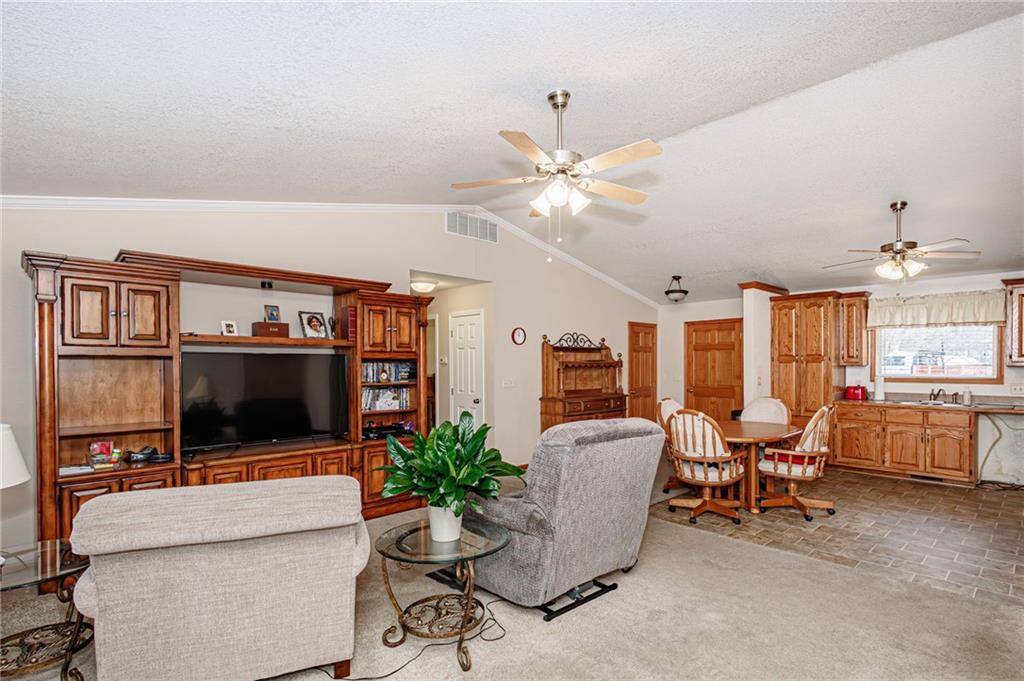 Warsaw, MO 65355,302 Kraft RD